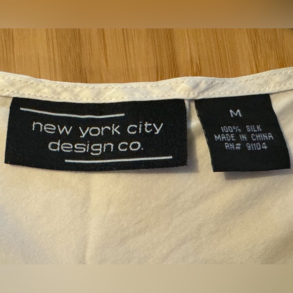 100% Silk White Blouse M New York City Design Co. - Picture 2 of 3